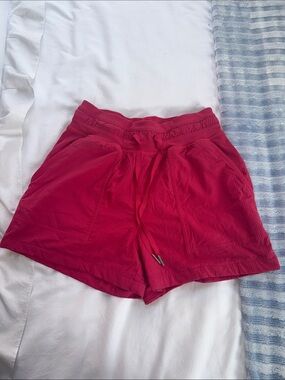 Dance Studio Shorts Cherry Mist